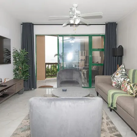 17 The Shades Umhlanga Rocks Apartamento Durban Exterior foto